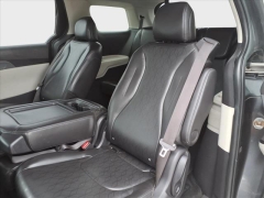 Used 2022  Kia Carnival LX Seat Package FWD at Best Choice Motors near Lafayette&comma; IN