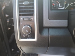 Used 2019  Ram 1500 Classic 4WD Crew Cab SLT at Best Choice Motors near Lafayette&comma; IN