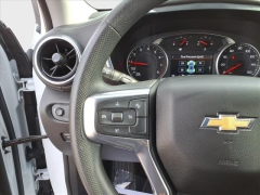 Used 2025  Chevrolet Blazer FWD 4dr LT w&sol;2LT at Best Choice Motors near Lafayette&comma; IN