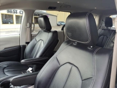 Used 2024  Chrysler Pacifica Touring L FWD at Best Choice Motors near Lafayette&comma; IN