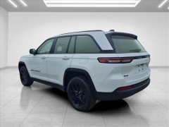 Used 2024  Jeep Grand Cherokee Altitude X 4x4 at Best Choice Motors near Lafayette&comma; IN