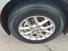 Used 2024  Chrysler Pacifica Touring L FWD at Best Choice Motors near Lafayette&comma; IN