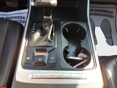 Used 2025  Kia Carnival LXS FWD at Best Choice Motors near Lafayette&comma; IN