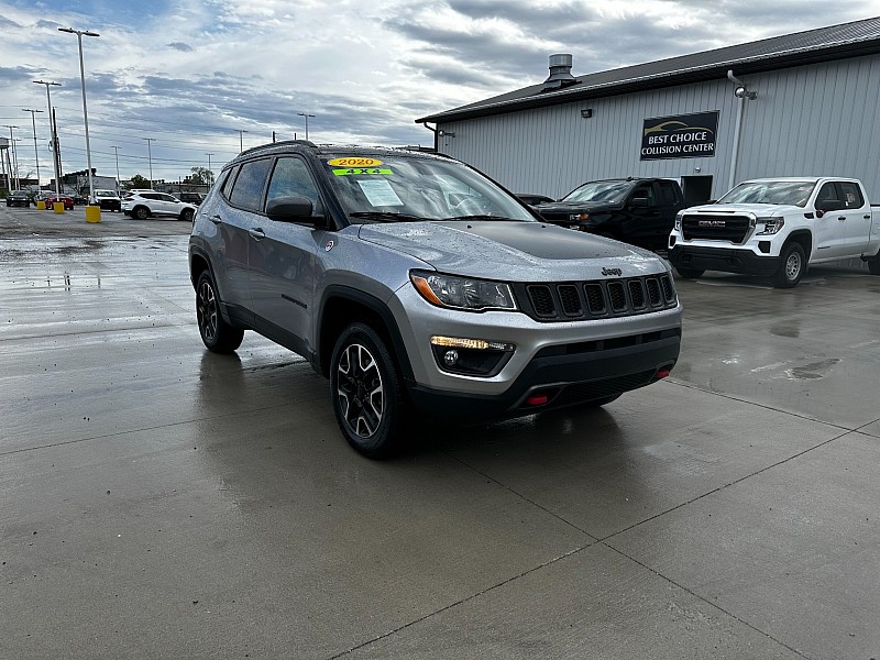 Used 2020  Jeep Compass 4d SUV 4WD Trailhawk at Best Choice Motors near Lafayette, IN