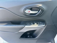 Used 2022  Jeep Cherokee Limited 4x4 at Best Choice Motors near Lafayette&comma; IN