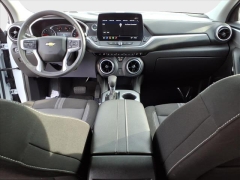 Used 2025  Chevrolet Blazer FWD 4dr LT w&sol;2LT at Best Choice Motors near Lafayette&comma; IN