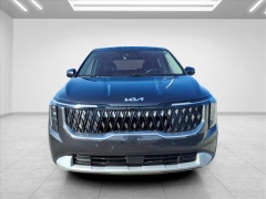 Used 2025  Kia Carnival LXS FWD at Best Choice Motors near Lafayette&comma; IN