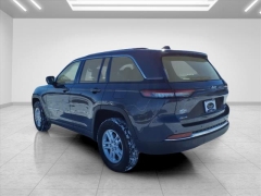 Used 2023  Jeep Grand Cherokee Laredo 4x4 at Best Choice Motors near Lafayette&comma; IN