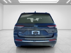 Used 2023  Jeep Grand Cherokee Laredo 4x4 at Best Choice Motors near Lafayette&comma; IN