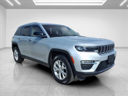 Used 2023 Jeep Grand Cherokee Limited 4x4 at Best Choice Motors near Lafayette, IN