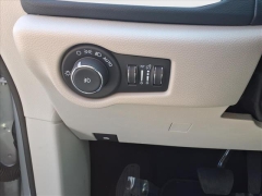 Used 2024  Chrysler Pacifica Touring L FWD at Best Choice Motors near Lafayette&comma; IN