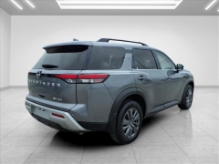 Used 2024  Nissan Pathfinder SV 4WD at Best Choice Motors near Lafayette&comma; IN