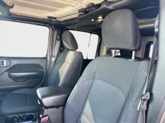 Used 2019  Jeep Wrangler Unlimited 4d SUV 4WD Sport S at Best Choice Motors near Lafayette&comma; IN
