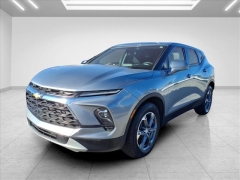 Used 2025  Chevrolet Blazer FWD 4dr LT w&sol;2LT at Best Choice Motors near Lafayette&comma; IN