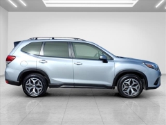 Used 2024  Subaru Forester Premium AWD at Best Choice Motors near Lafayette&comma; IN