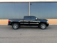 Used 2017  Chevrolet Silverado 2500 4WD Crew Cab High Country at T&K TruckCo near Great Falls&comma; MT