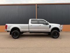 Used 2021  Ford Super Duty F-350 4WD LARIAT Crew Cab SRW 8' Box at T&K TruckCo near Great Falls&comma; MT
