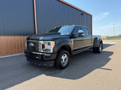 Used 2022  Ford Super Duty F-350 4WD Platinum Crew Cab DRW 8' Box at T&K TruckCo near Great Falls&comma; MT