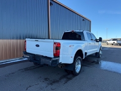 Used 2024  Ford Super Duty F-450 4WD LARIAT Crew Cab DRW 8' Box at T&K TruckCo near Great Falls&comma; MT