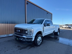 Used 2024  Ford Super Duty F-450 4WD LARIAT Crew Cab DRW 8' Box at T&K TruckCo near Great Falls&comma; MT
