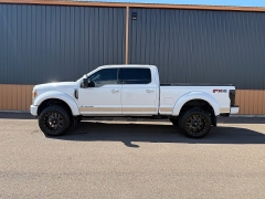 Used 2018  Ford Super Duty F-350 4WD Crew Cab Platinum SRW at T&K TruckCo near Great Falls&comma; MT