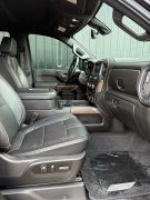 Used 2022  Chevrolet Silverado 2500HD 4WD Crew Cab 172" High Country Dsl at T&K TruckCo near Great Falls&comma; MT