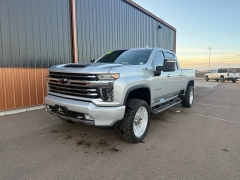 Used 2020  Chevrolet Silverado 2500 4WD Crew Cab High Country Dsl at T&K TruckCo near Great Falls&comma; MT