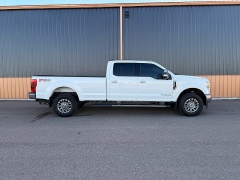 Used 2021  Ford Super Duty F-350 4WD LARIAT Crew Cab SRW 8' Box at T&K TruckCo near Great Falls&comma; MT