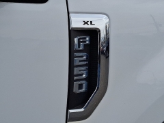 Used 2017  Ford Super Duty F-250 SRW 2WD Reg Cab 8' Box at Joshua Motor Company near Pennsauken&comma; NJ