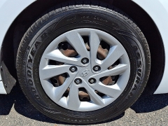 Used 2020  Hyundai Elantra 4d Sedan SE at Joshua Motor Company near Pennsauken&comma; NJ