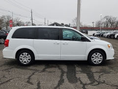 Used 2018  Dodge Grand Caravan 4d Wagon SE at Joshua Motor Company near Pennsauken&comma; NJ
