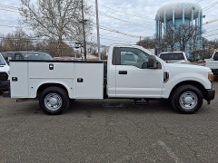 Used 2017  Ford Super Duty F-250 SRW 2WD Reg Cab 8' Box at Joshua Motor Company near Pennsauken&comma; NJ