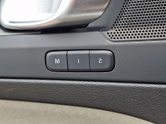 Used 2025  Volvo XC40 B5 AWD Plus Dark Theme at Joshua Motor Company near Pennsauken&comma; NJ