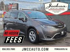Used 2017  Chrysler Pacifica Hybrid 4d Wagon Touring Plus at Joshua Motor Company near Pennsauken&comma; NJ