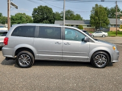 Used 2017  Dodge Grand Caravan 4d Wagon SXT at Joshua Motor Company near Pennsauken&comma; NJ