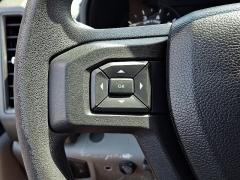 Used 2017  Ford Super Duty F-350 SRW 4WD Crew Cab 8' Box at Joshua Motor Company near Pennsauken&comma; NJ