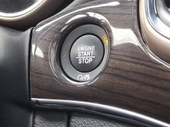 Used 2017  Jeep Grand Cherokee 4d SUV 4WD Overland at Joshua Motor Company near Pennsauken&comma; NJ