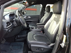 Used 2020  Chrysler Pacifica Touring L FWD at Joshua Motor Company near Pennsauken, NJ