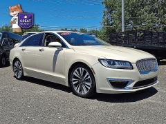 Used 2018  Lincoln MKZ 4d Sedan FWD Reserve at Joshua Motor Company near Pennsauken&comma; NJ