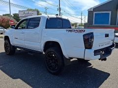 Used 2017  Toyota Tacoma 4WD Double Cab TRD Sport Auto at Joshua Motor Company near Pennsauken&comma; NJ