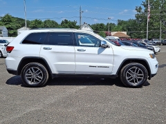 Used 2017 Jeep Grand Cherokee 4d SUV 4WD Limited at Joshua Motor Company near Pennsauken, NJ