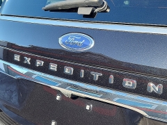 Used 2024  Ford Expedition Limited 4x4 at Joshua Motor Company near Pennsauken&comma; NJ