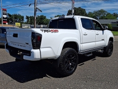 Used 2017  Toyota Tacoma 4WD Double Cab TRD Sport Auto at Joshua Motor Company near Pennsauken&comma; NJ