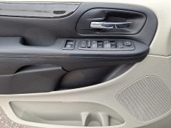 Used 2017  Dodge Grand Caravan 4d Wagon SE Plus at Joshua Motor Company near Pennsauken&comma; NJ