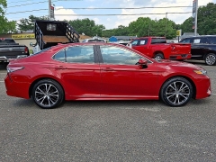 Used 2019  Toyota Camry 4d Sedan SE at Joshua Motor Company near Pennsauken&comma; NJ