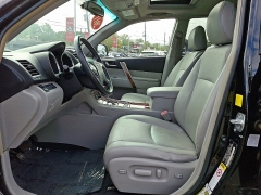 Used 2011 Toyota Highlander 4d SUV AWD Limited at Joshua Motor Company near Pennsauken, NJ