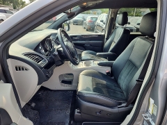 Used 2017  Dodge Grand Caravan 4d Wagon SXT at Joshua Motor Company near Pennsauken&comma; NJ