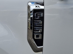 Used 2017  Ford Super Duty F-250 4WD Supercab XL at Joshua Motor Company near Pennsauken, NJ