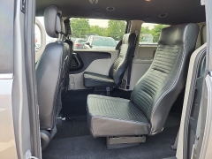 Used 2017  Dodge Grand Caravan 4d Wagon SXT at Joshua Motor Company near Pennsauken&comma; NJ