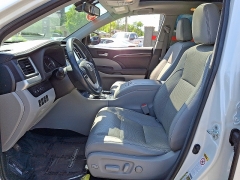 Used 2016 Toyota Highlander Hybrid 4d SUV AWD Limited Platinum at Joshua Motor Company near Pennsauken, NJ